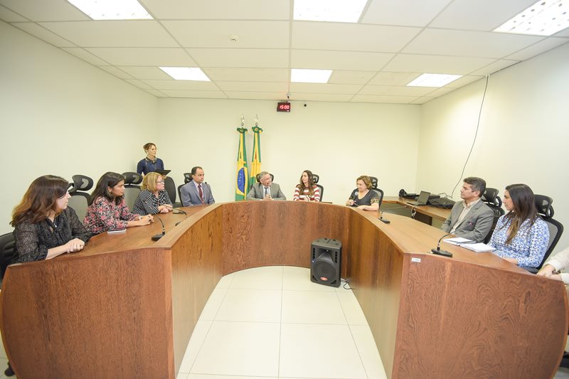 Acre anuncia aplicativo ‘Botão da Vida’ para proteção de mulheres vítimas de violência
