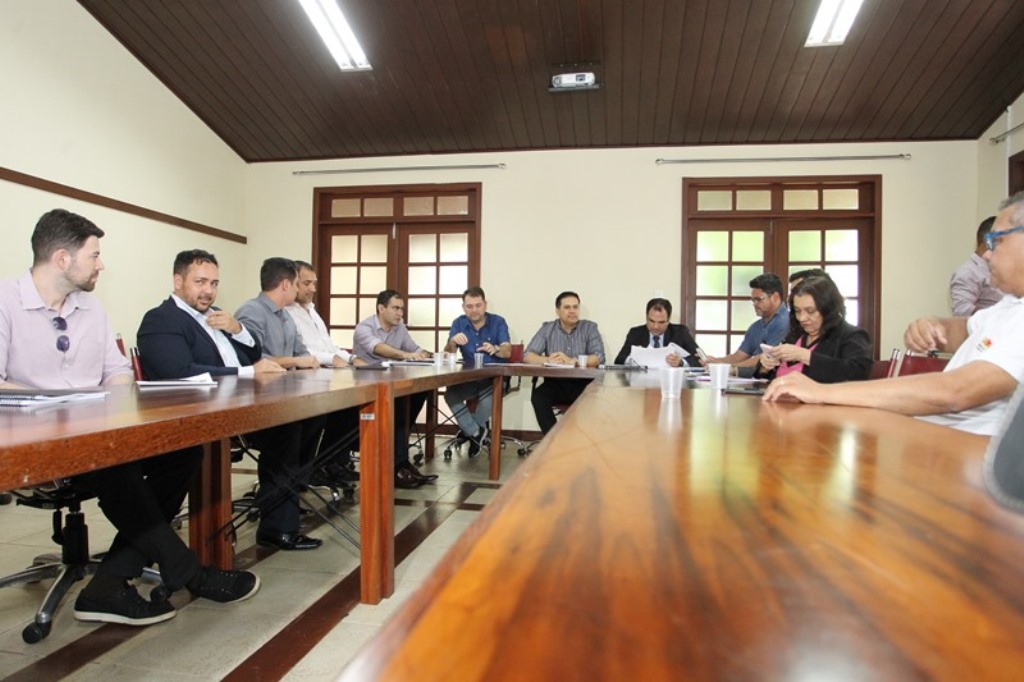 Grupo de Trabalho vai estudar saída jurídica para contratos do Pró-Saúde