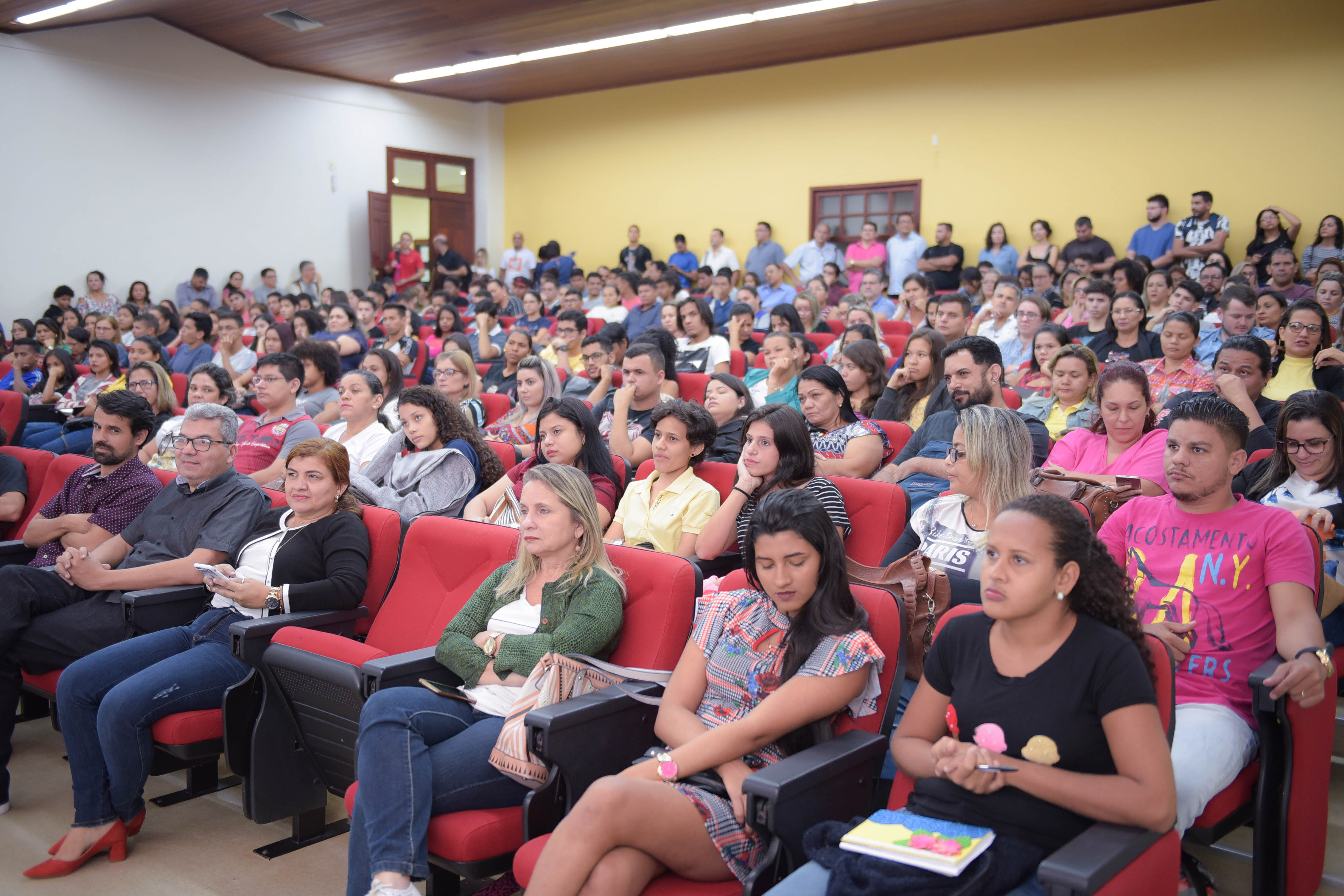 Educação inicia aulas gratuitas do Pré-Enem Legal na Comunidade