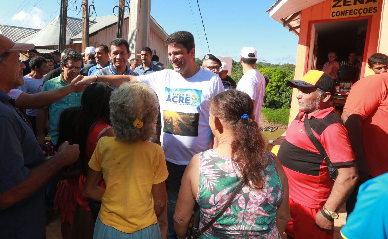 Moradores de Marechal Thaumaturgo comemoram chegada do programa ‘Ramais do Acre’