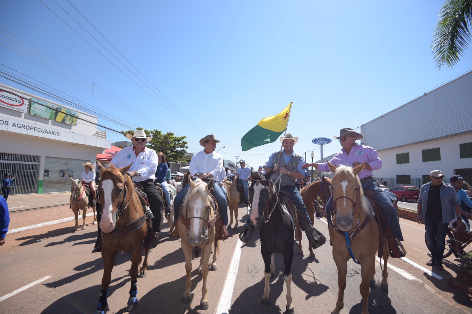 Gladson Cameli abre a cavalgada da Expoacre 2019