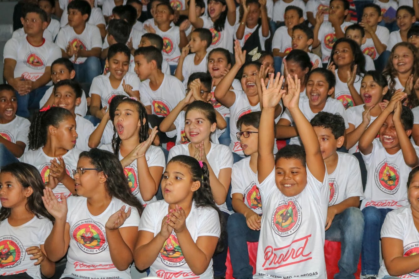 Polícia Militar forma mais de 250 alunos do Proerd