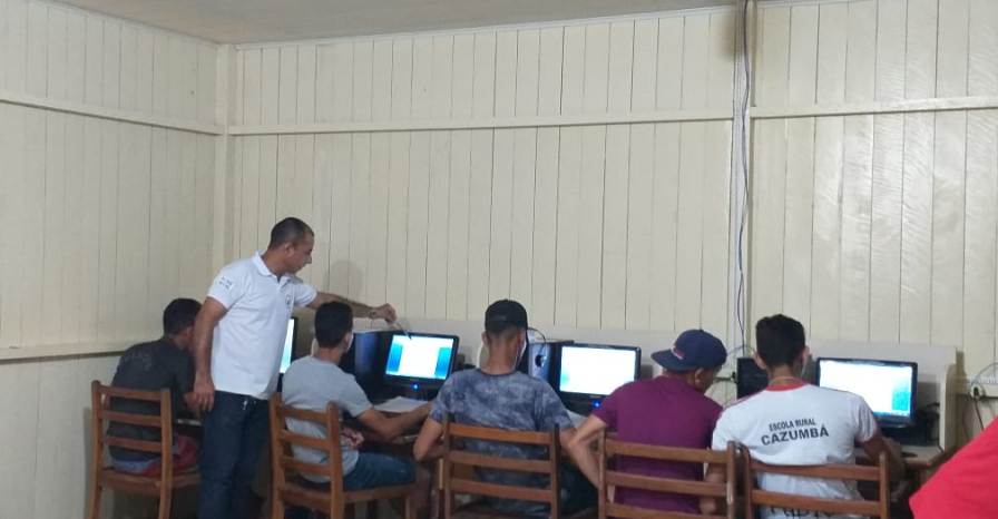 Informática básica é ofertada aos alunos da Reserva Cazumbá