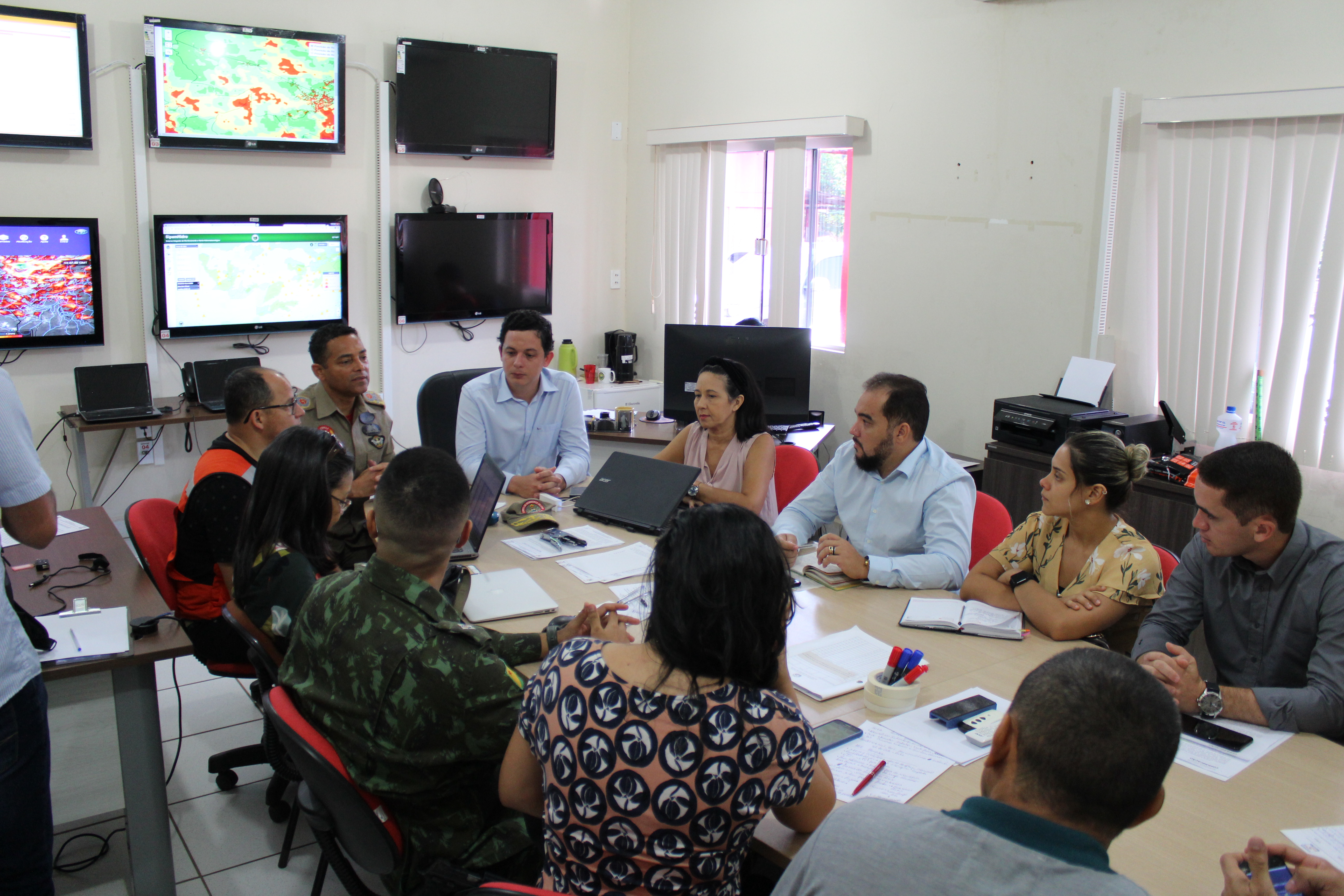 Comando e Controle do Acre atua em parceria com o Exército para garantir a ordem ambiental