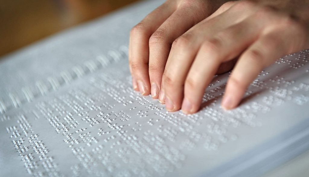 Educação oferta curso de Metodologia de Alfabetização no Sistema Braille