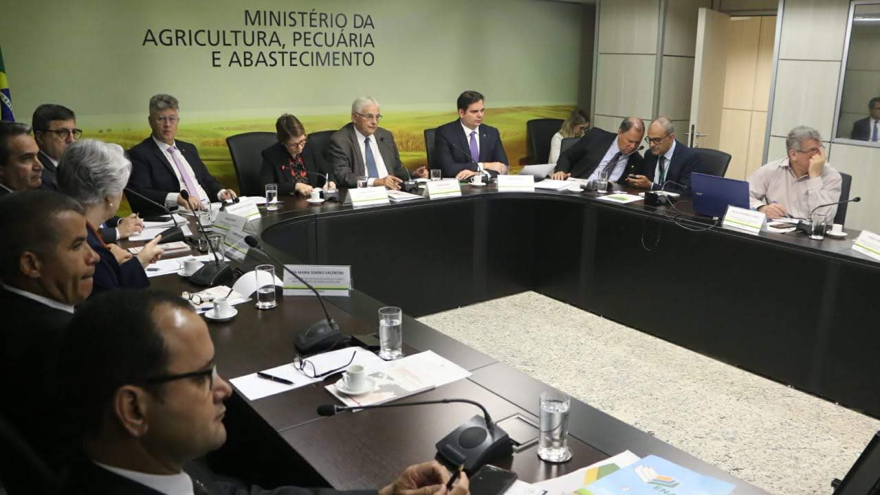 Encontro em Brasília destaca avanços no crédito rural e proteção da suinocultura do Acre