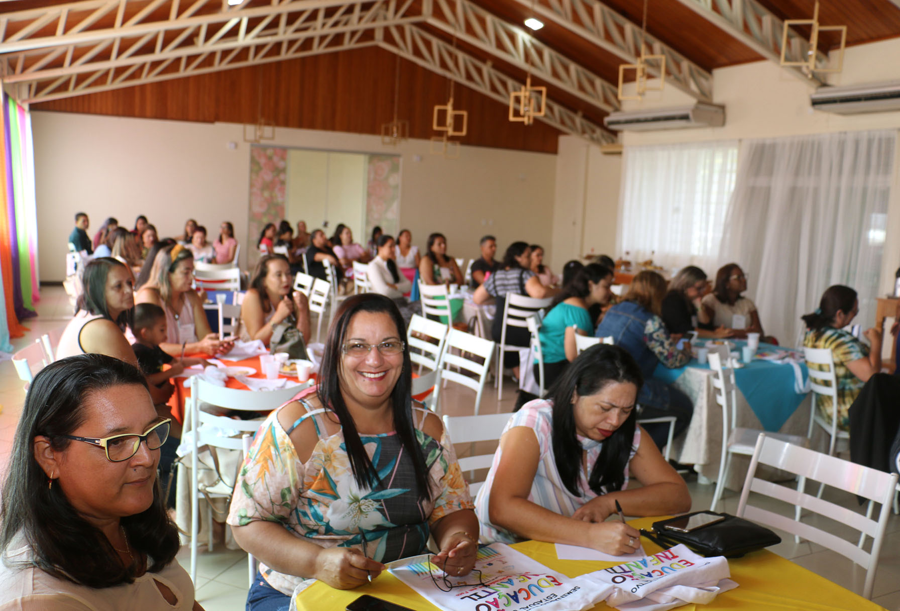 Seminário debate educação infantil no Estado