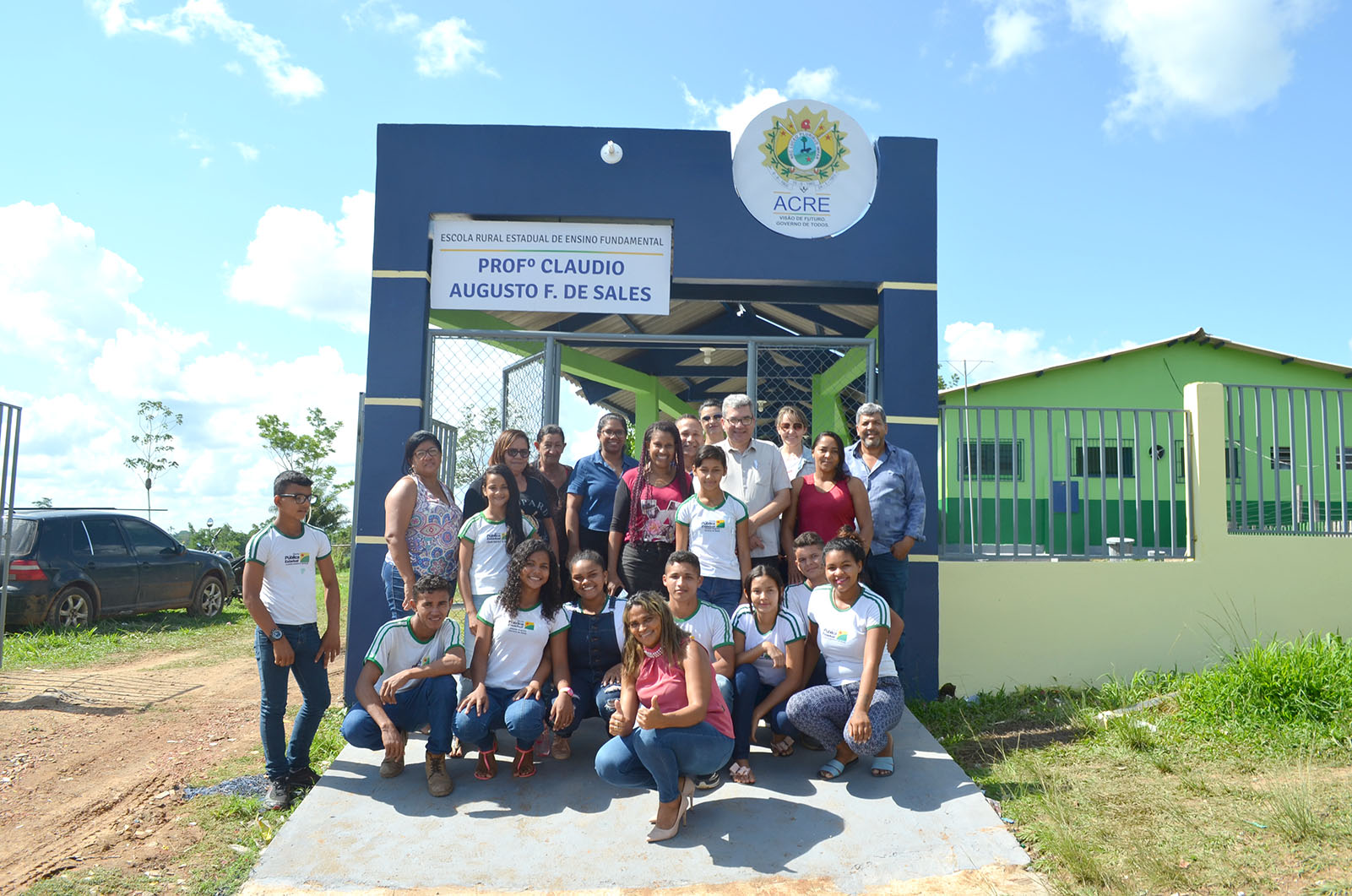 Escolas da Transacreana recebem investimentos do governo do Estado