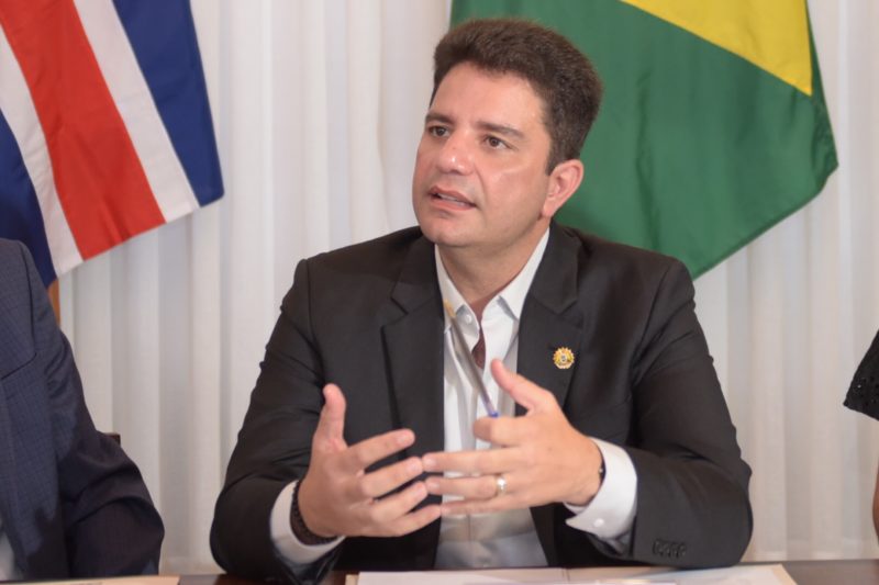 Gladson Cameli cumpre palavra e segunda parcela do 13° é paga nesta sexta