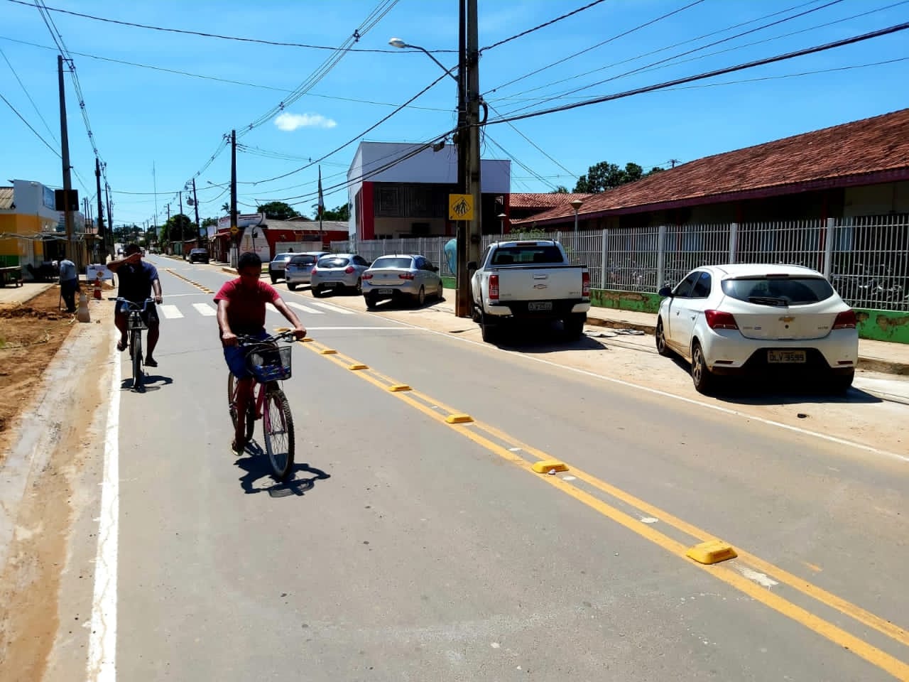 Governo realiza serviços de infraestrutura e recuperação da Estrada da Borracha