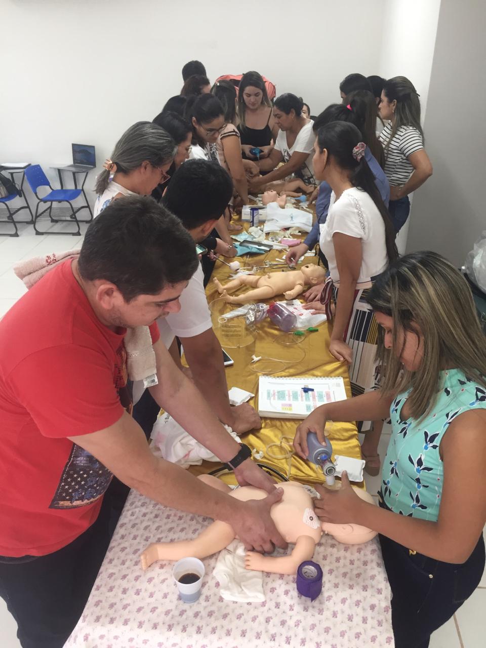 Atenção integral às doenças da infância é tema de capacitação em Sena Madureira