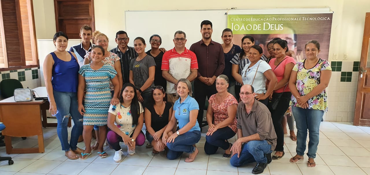 Educação Profissional oferta curso de corte e costura em Plácido de Castro