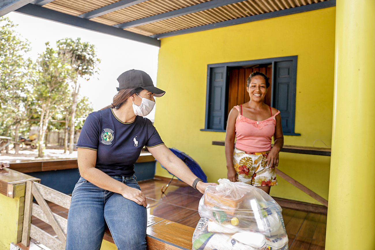 Afetados por distanciamento social, moradores do ramal Cassirian recebem ajuda humanitária