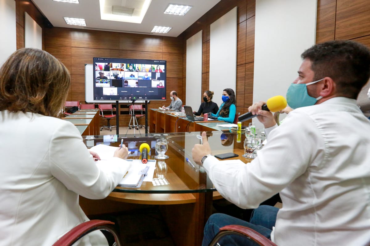 Gladson Cameli se reúne com prefeitos para discutir impactos nas receitas dos municípios