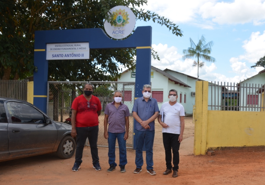 Educação planeja melhorias na Escola Santo Antônio, em Rio Branco