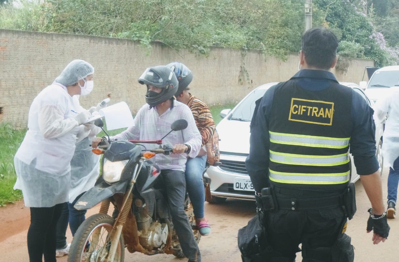 Detran já abordou quase 26 mil pessoas em blitz educativa que combate e previne a Covid-19 em Senador Guiomard