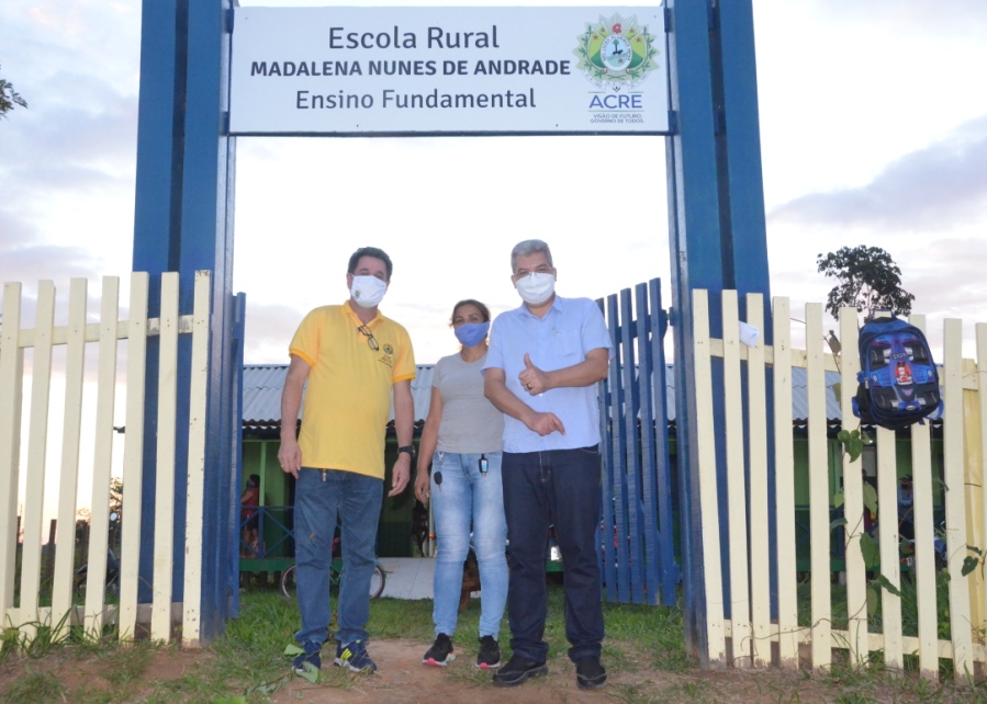 Escolas rurais de Sena Madureira são entregues à comunidade após reforma