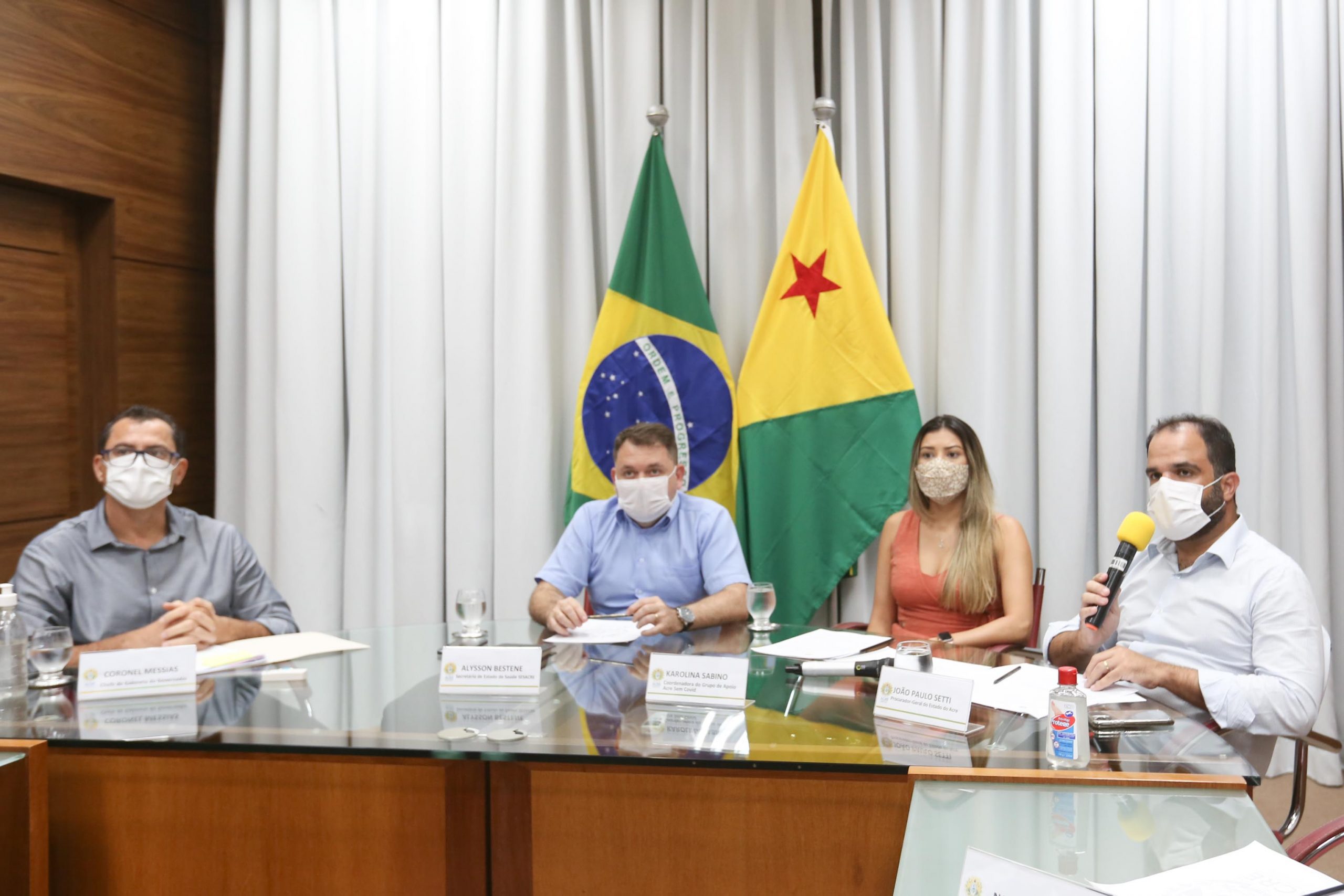 Para evitar colapso da saúde pública por Covid-19, governo adota Bandeira Vermelha para todo o estado