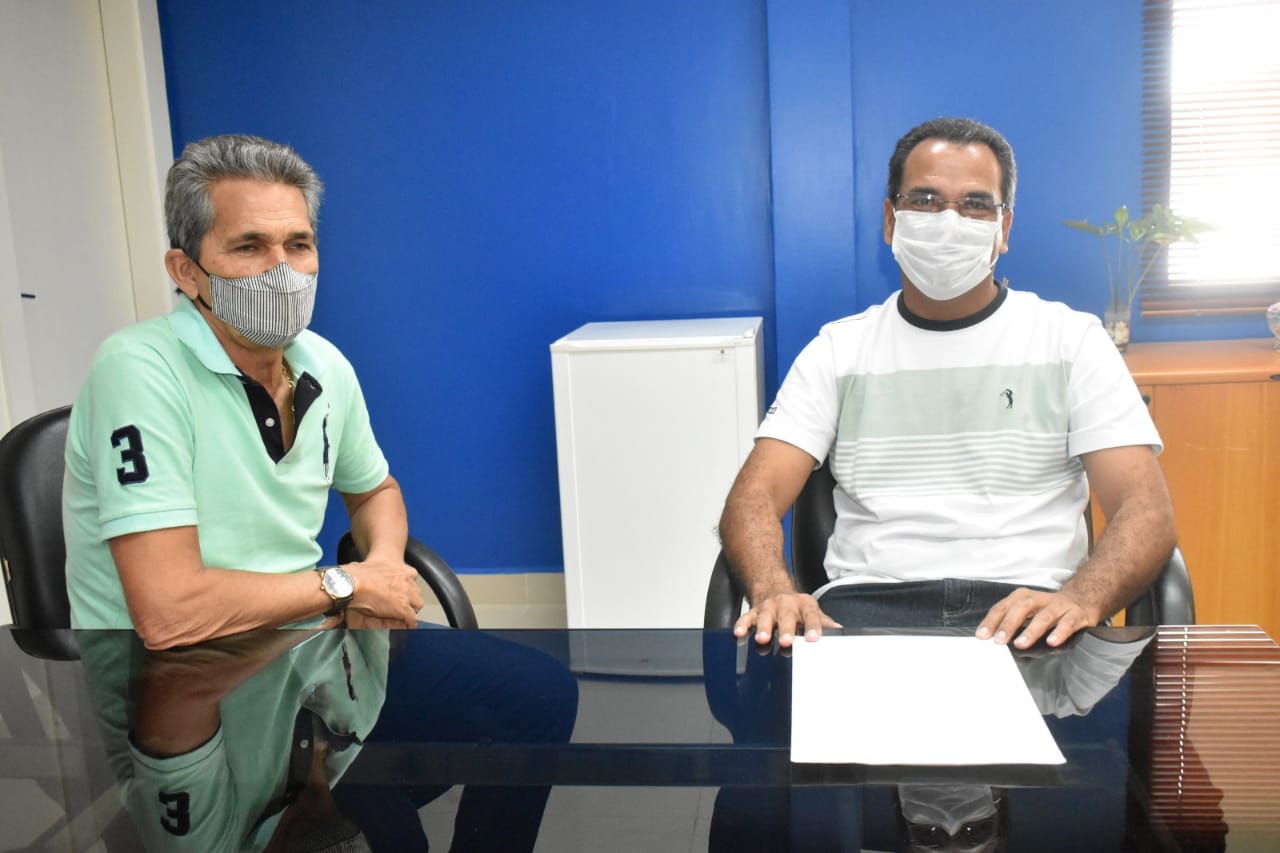 Governo do Estado firma parceria com Prefeitura de Rodrigues Alves para construção de praças