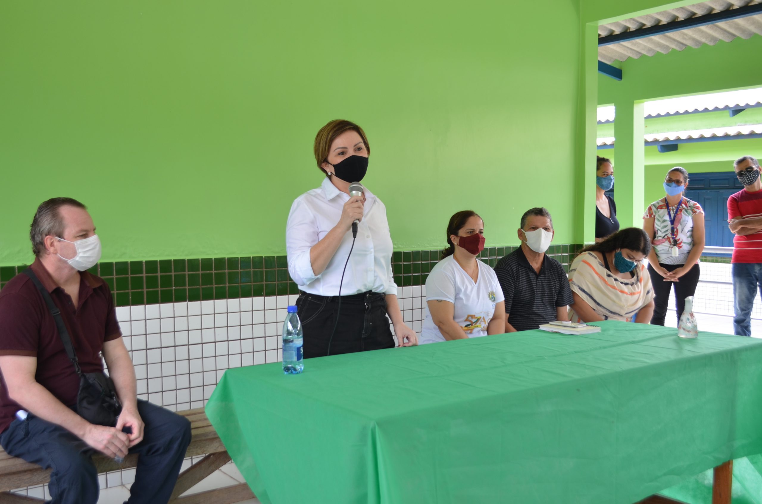 Educação promove reunião com comunidade na Escola Dalva de Souza Neves em Rio Branco