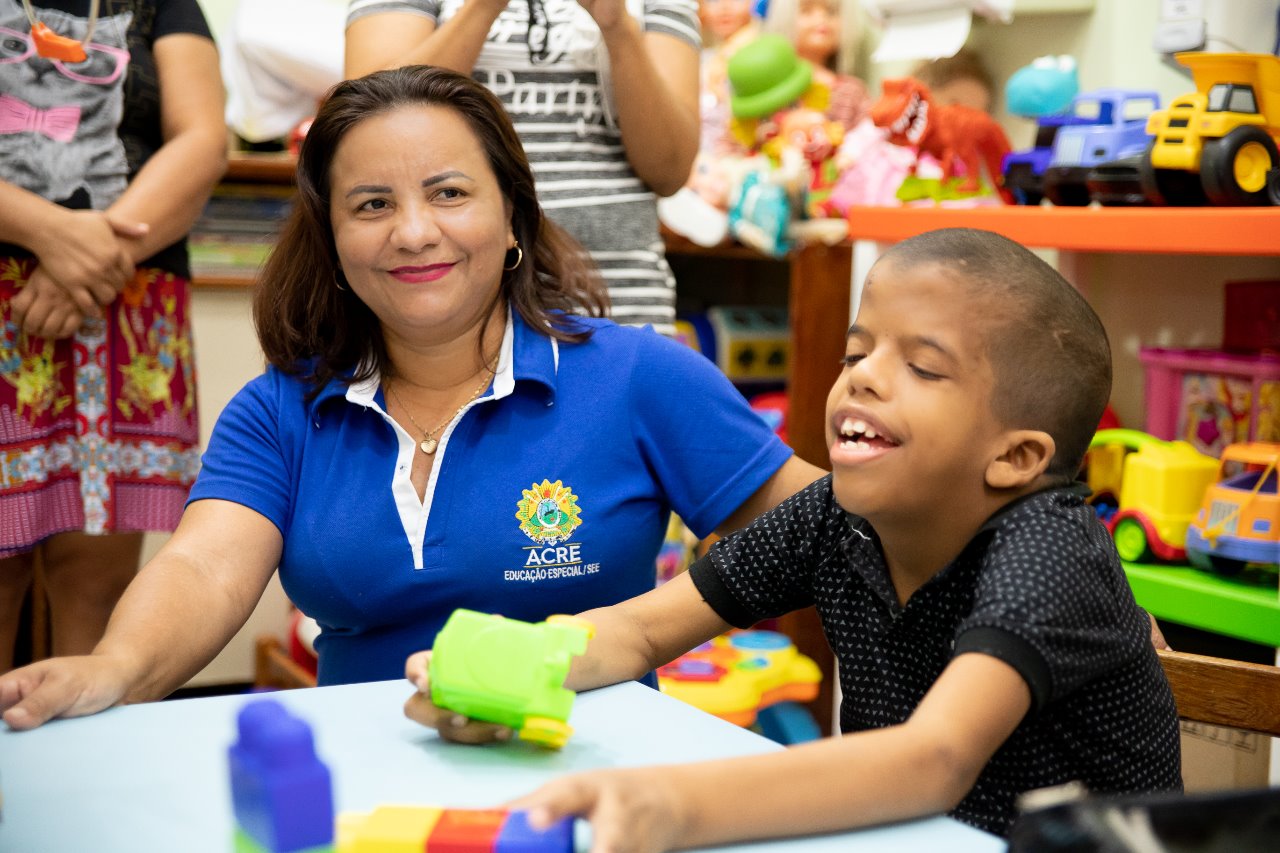 Curso para profissionais da Educação Especial da rede pública está com inscrições abertas