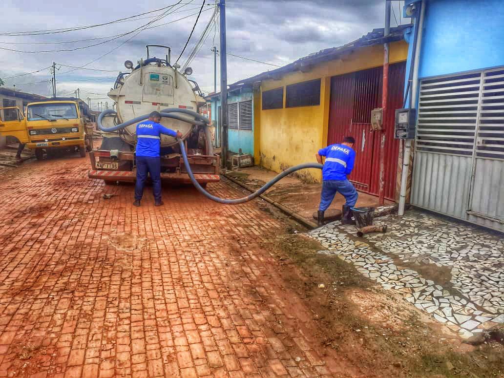 Sistemas de esgotamento sanitário dos bairros Rosa Linda e Jacarandá recebem manutenção