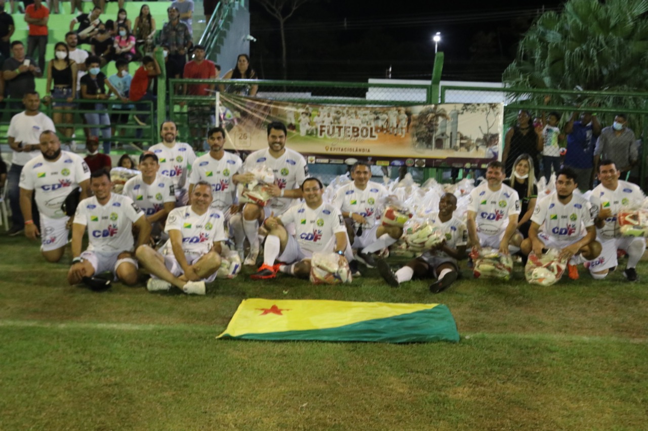 Com apoio do governo, Futebol Solidário no Alto Acre arrecada mais de 5 toneladas de alimentos