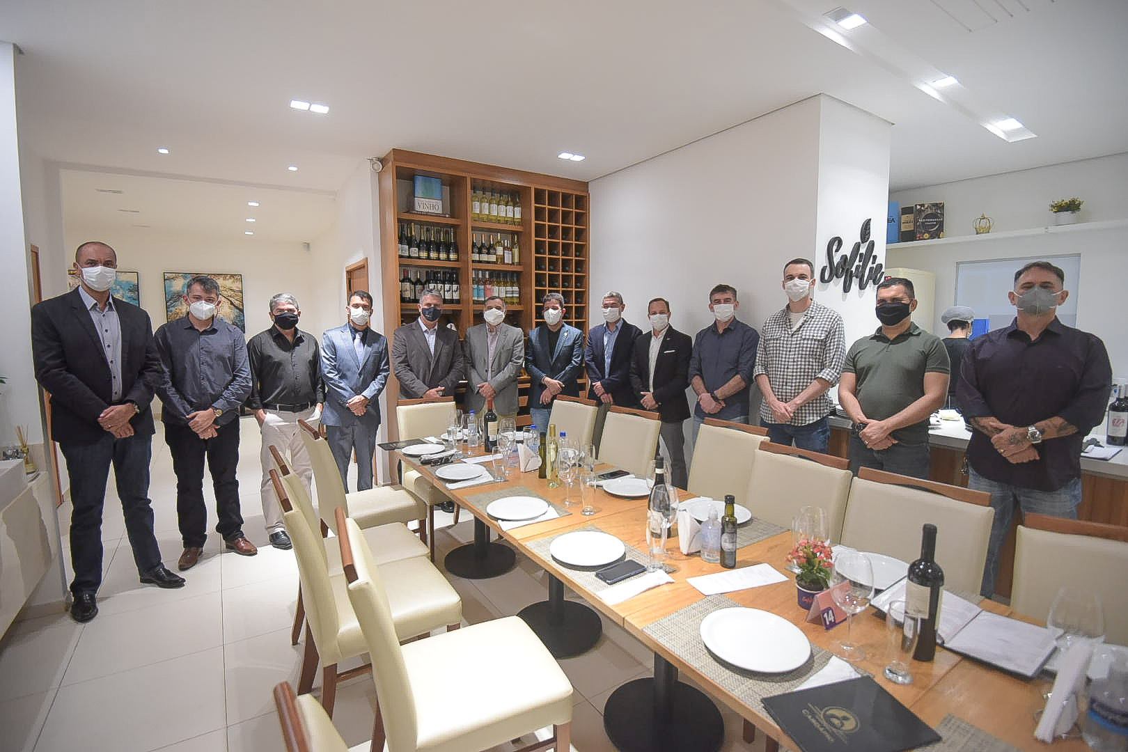 Governador Gladson Cameli participa de jantar com oficiais do Comando Aéreo Amazônico e 9º Distrito Naval