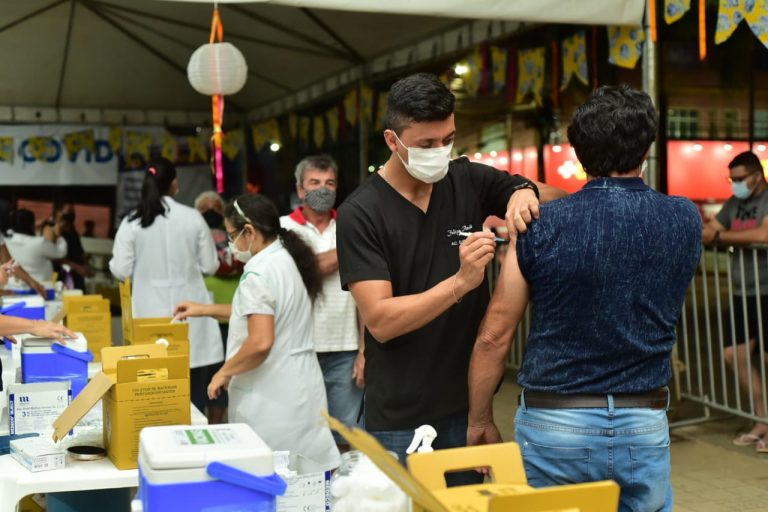 Estado e Município de Rio Branco firmam parceria para mutirões de vacinação na capital