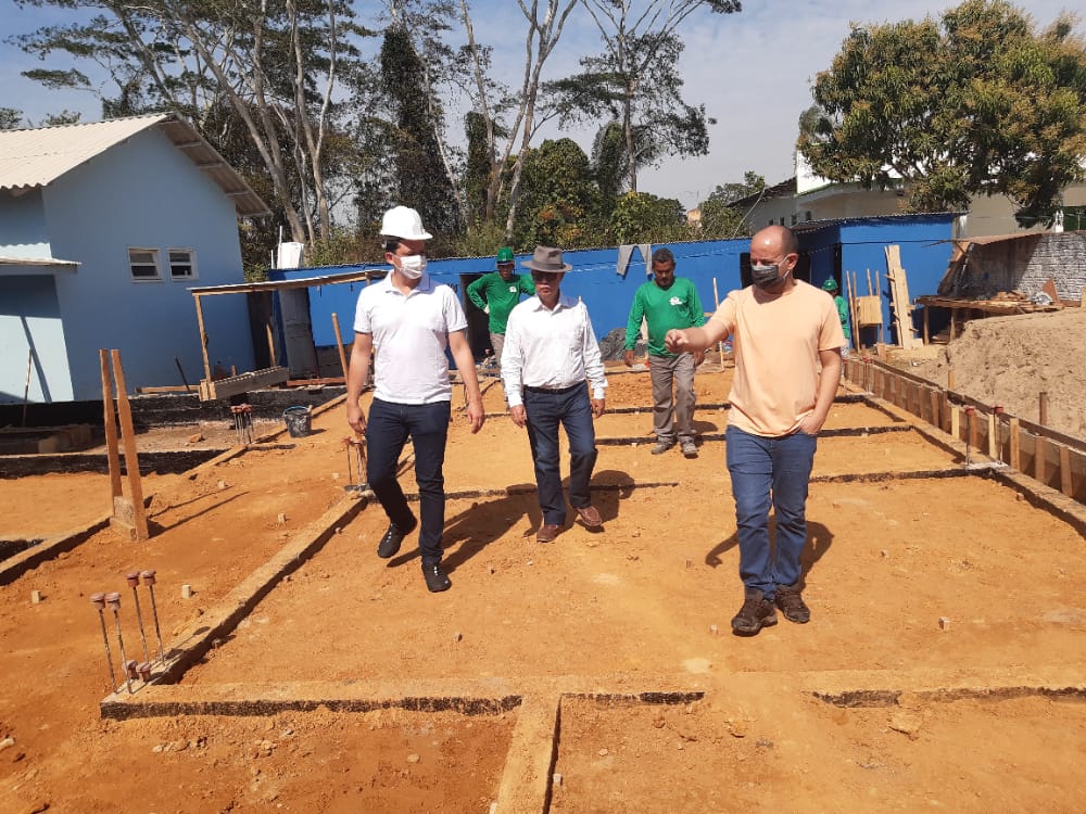 Semapi vistoria obras do Centro Integrado de Meio Ambiente do Alto Acre