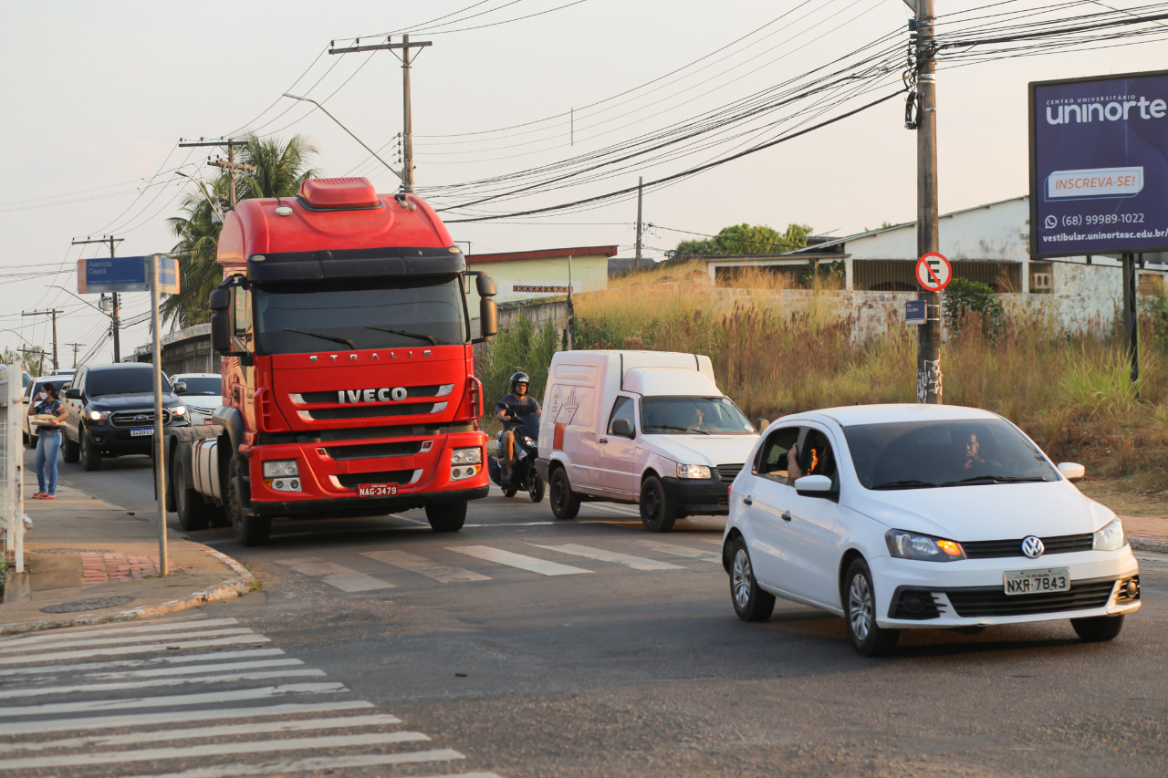 No Dia do Caminhoneiro, Detran reforça a importância da segurança nas estradas
