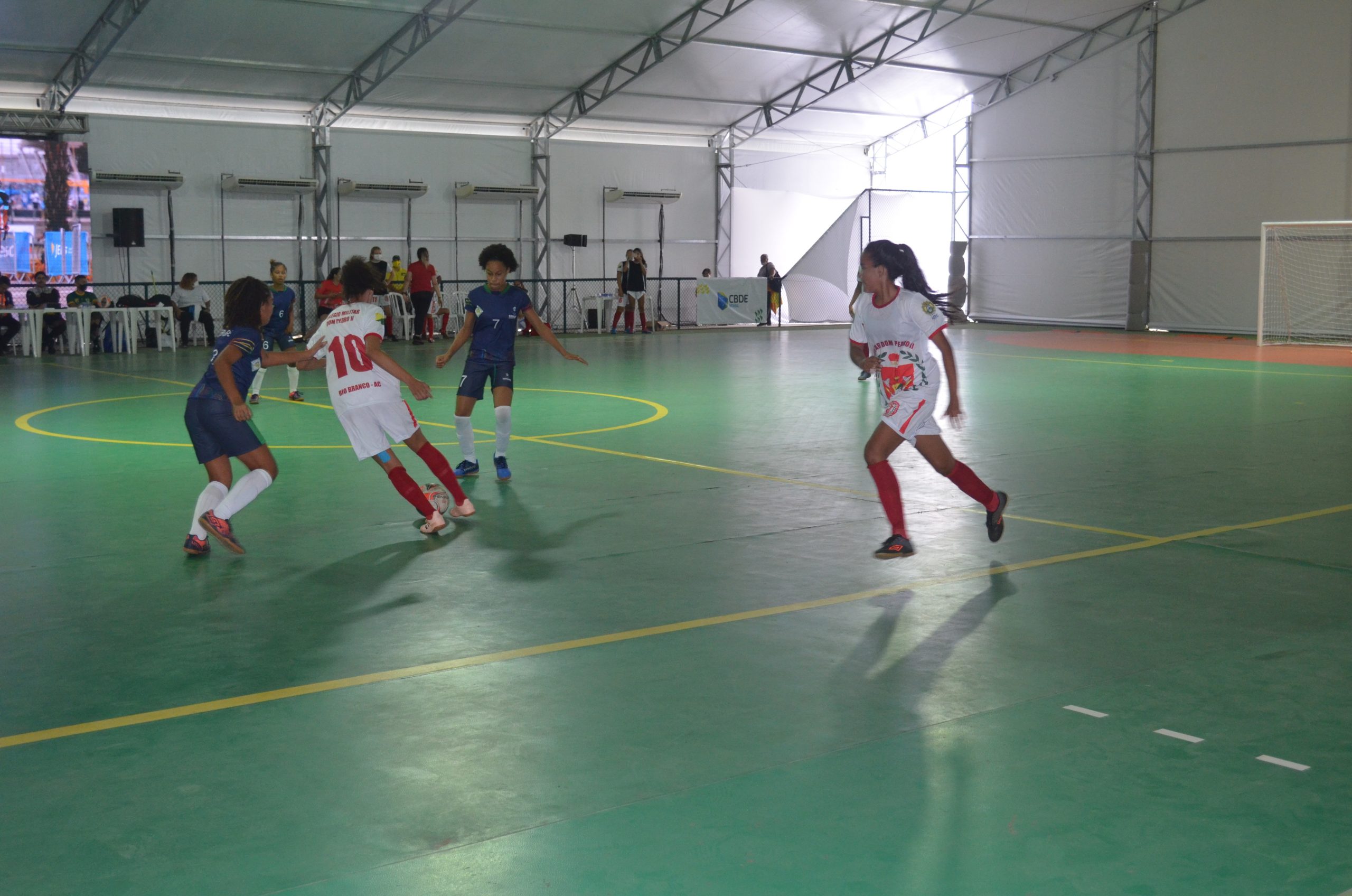 Futsal feminino do Acre goleia a equipe de Sergipe