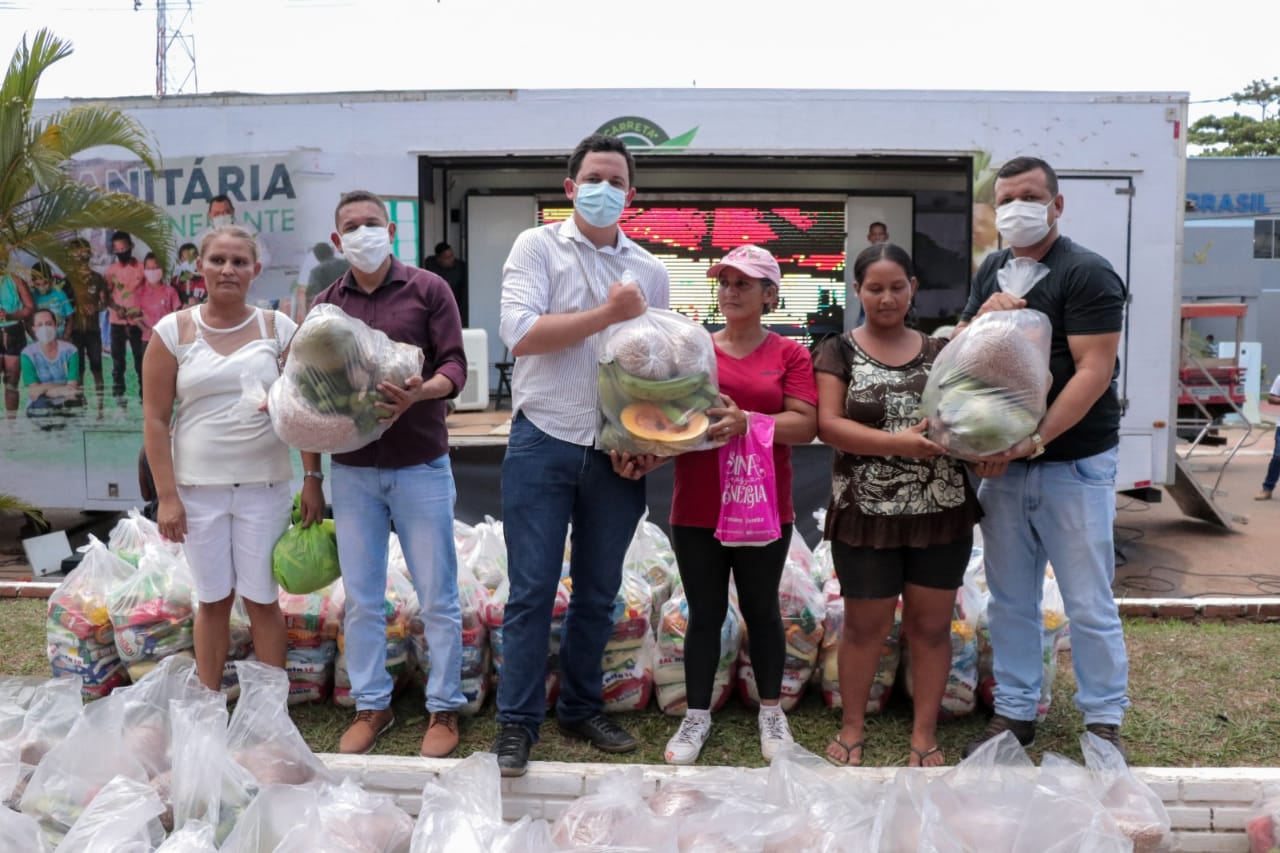 Carreta Ambiental realiza atendimentos a produtores rurais e movimenta a cena cultural de Assis Brasil