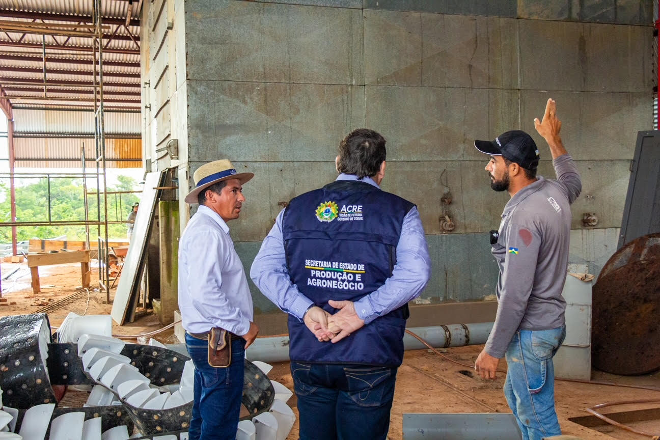 Governo incentiva produtores de milho da Vila Caquetá, em Porto Acre
