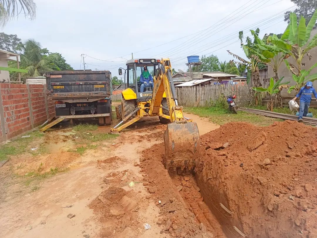 Governo do Estado e Prefeitura de Epitaciolândia realizam obra de ampliação de rede de água