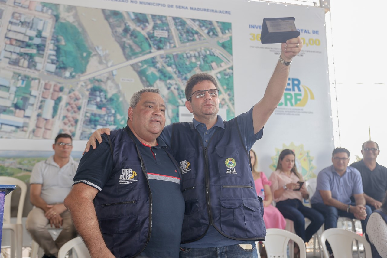 Governador Gladson recebe Comenda do Mérito Padre Paolino Maria Baldassari