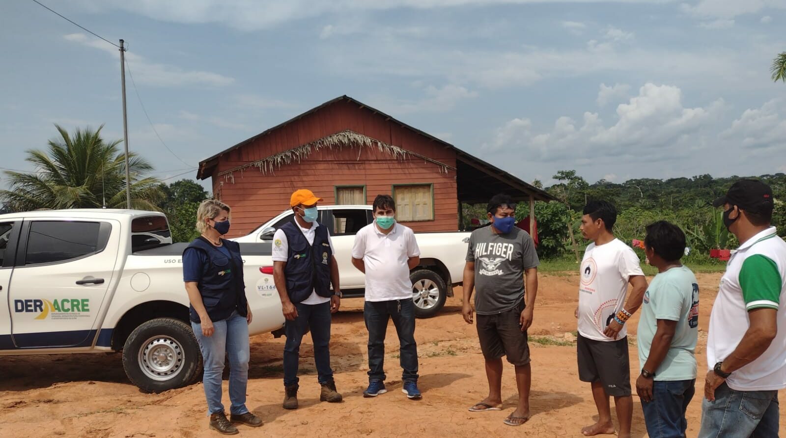 Deracre leva melhorias de acesso a aldeias Katukina em Cruzeiro do Sul