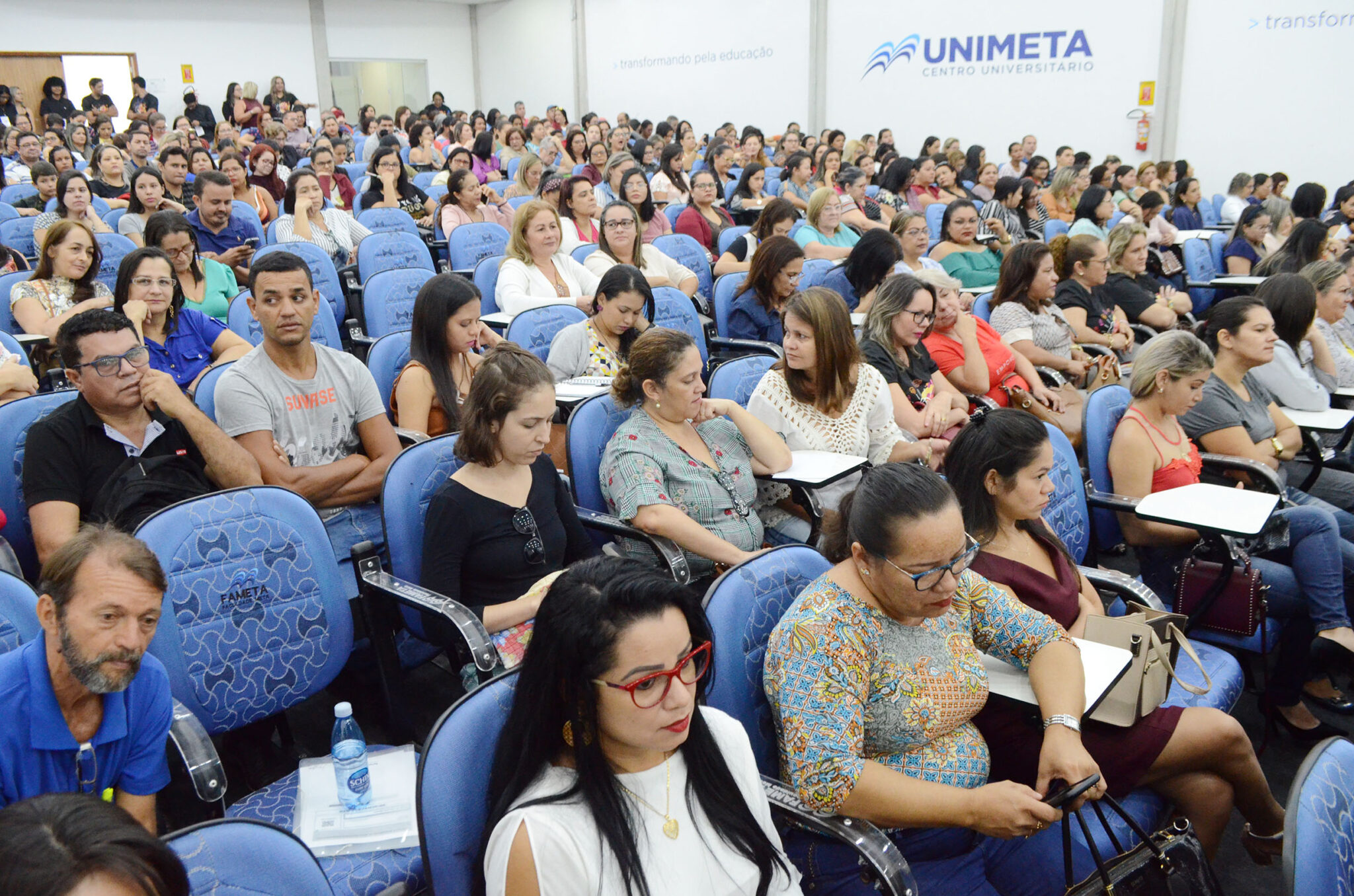 Trabalhador da Educação, saiba quanto vai aumentar no seu salário em abril