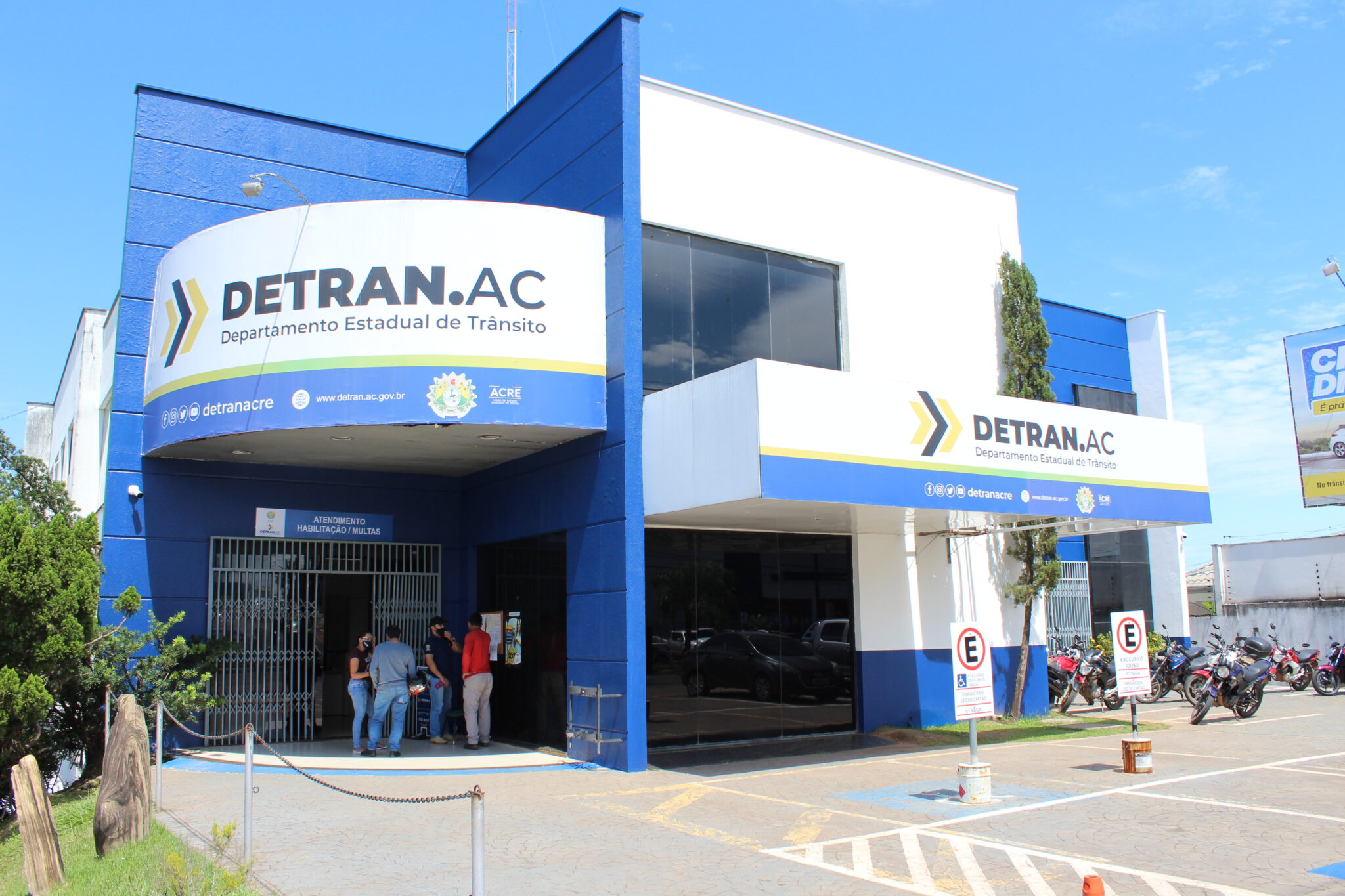 Serviços de habilitação voltam a ser oferecidos sem necessidade de agendamento na sede do Detran em Rio Branco