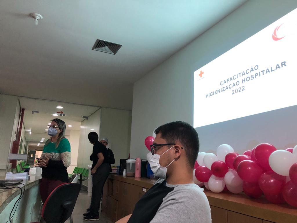 Fundhacre realiza treinamento sobre controle de infecção hospitalar para servidores