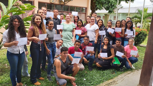 Educação oferta curso básico de informática para alunos da zona rural de Tarauacá