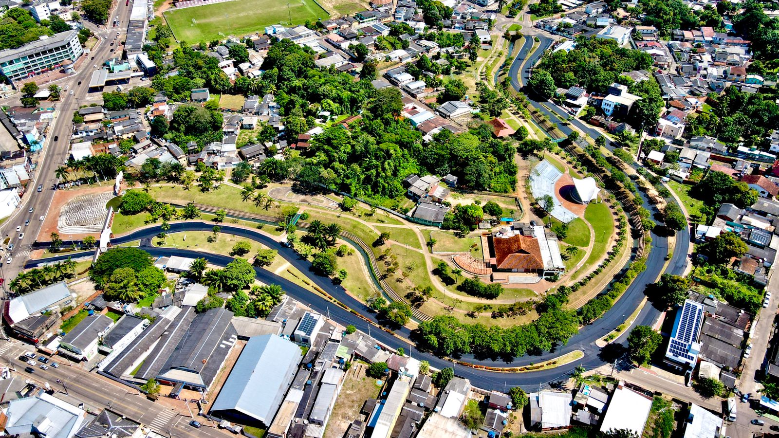 Estado realiza recapeamento do Parque da Maternidade em Rio Branco