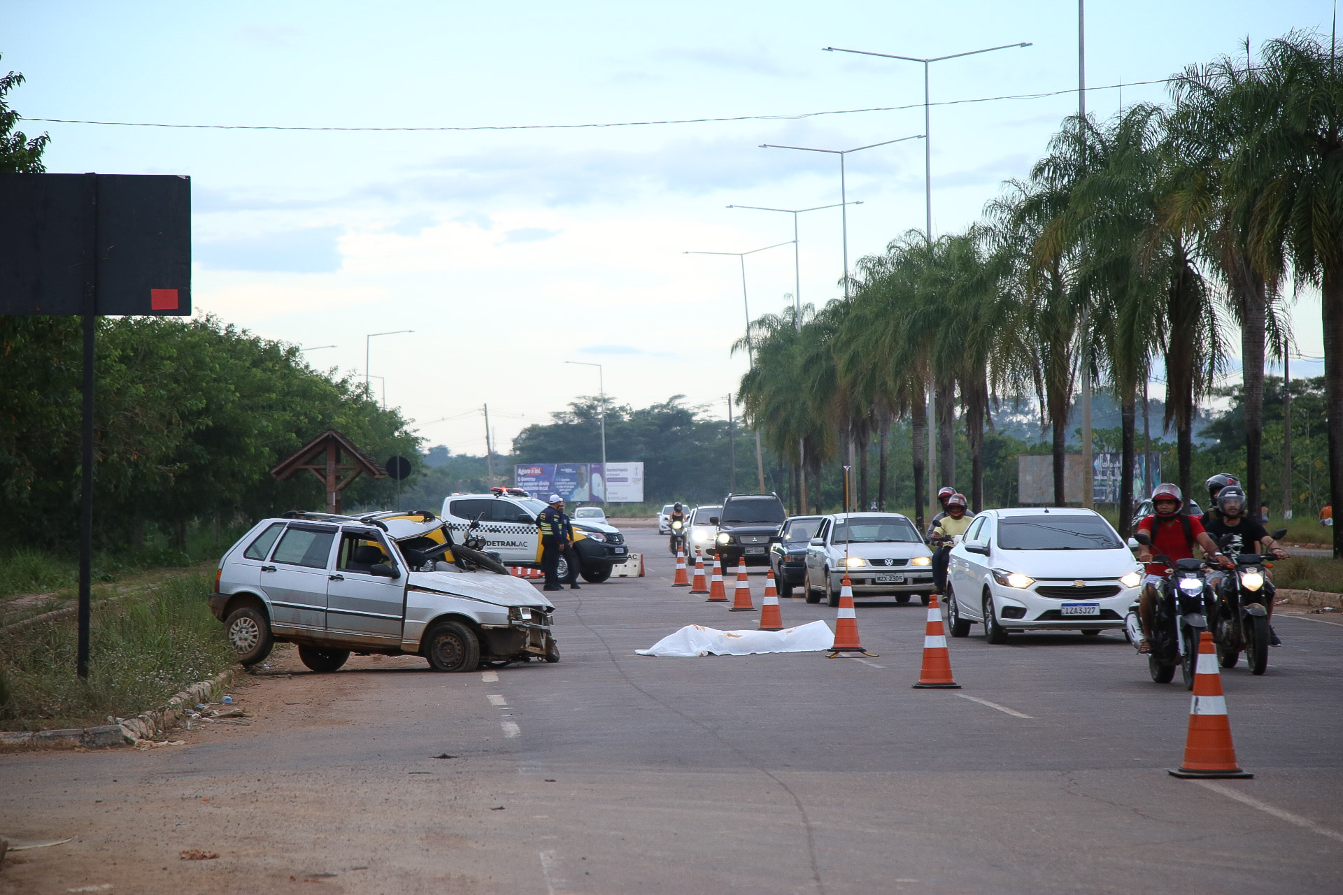 Detran e Samu realizam simulação de acidente de trânsito no Segundo Distrito de Rio Branco