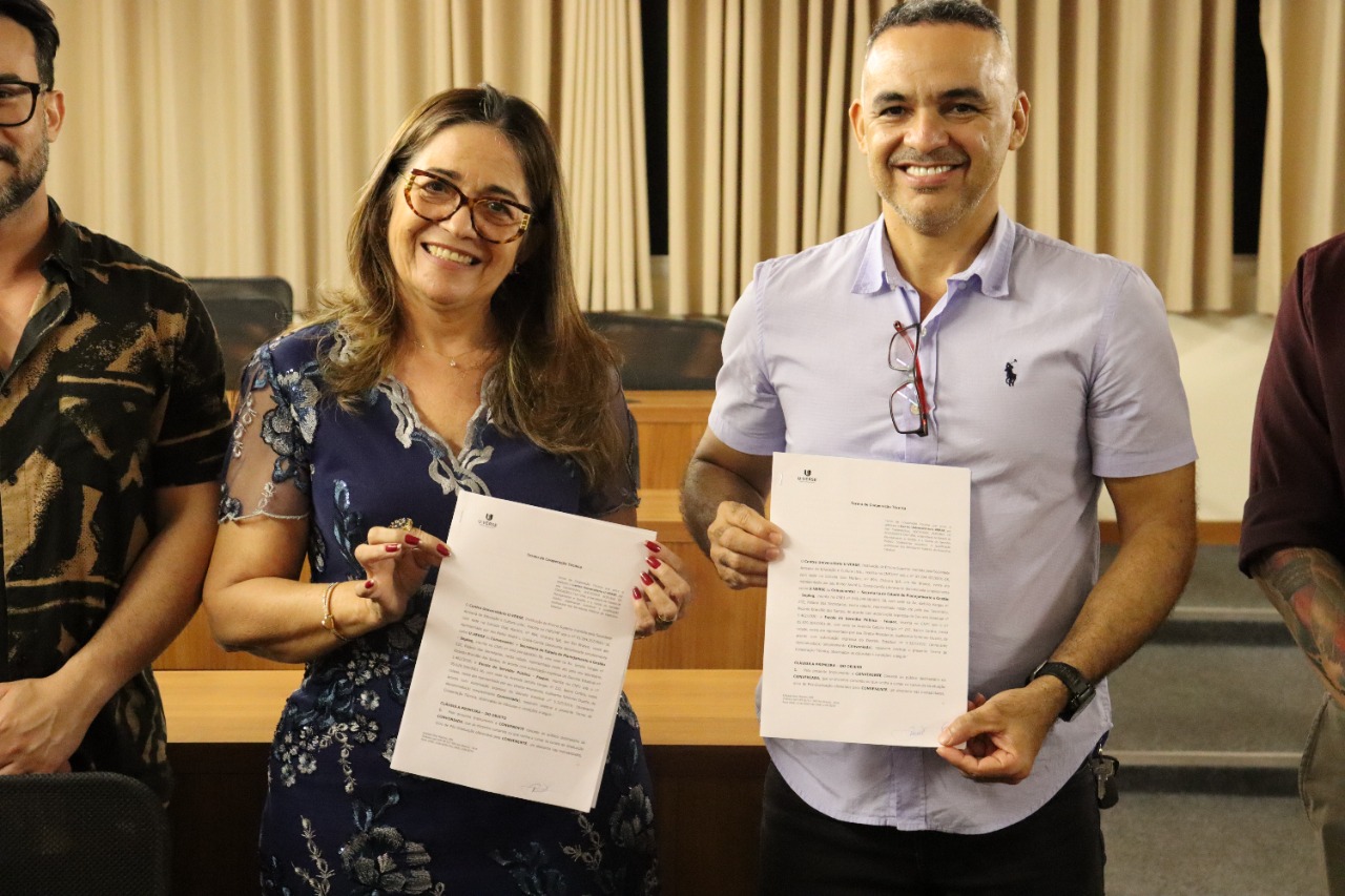 Governo fecha parceria com centro universitário para oferta de bolsas de descontos em graduações para servidores