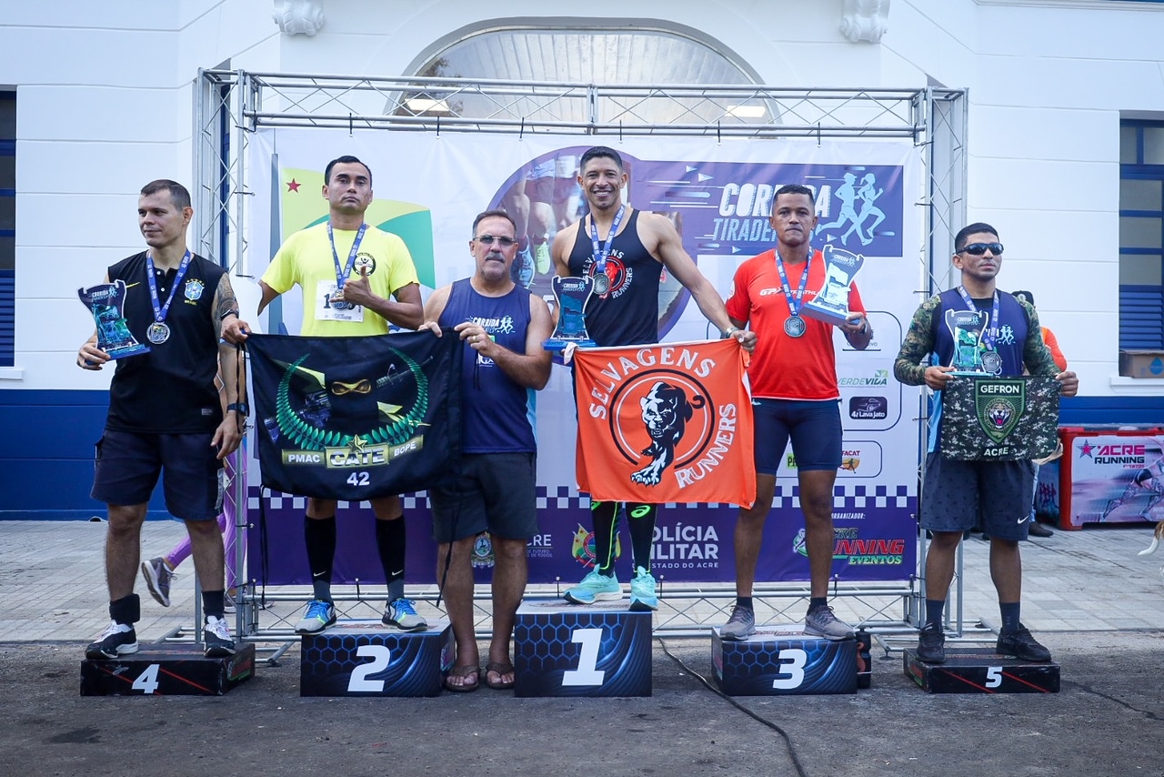 Corrida Tiradentes encerra atividades comemorativas dos 106 anos da Polícia Militar 