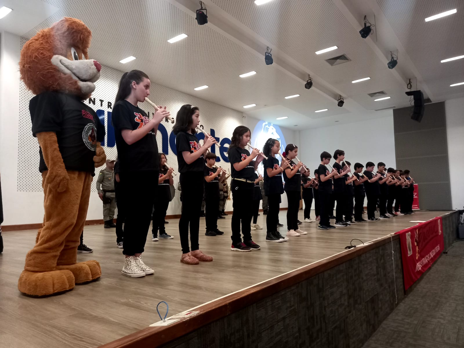 Polícia Militar do Acre realiza formatura do Proerd para 120 alunos