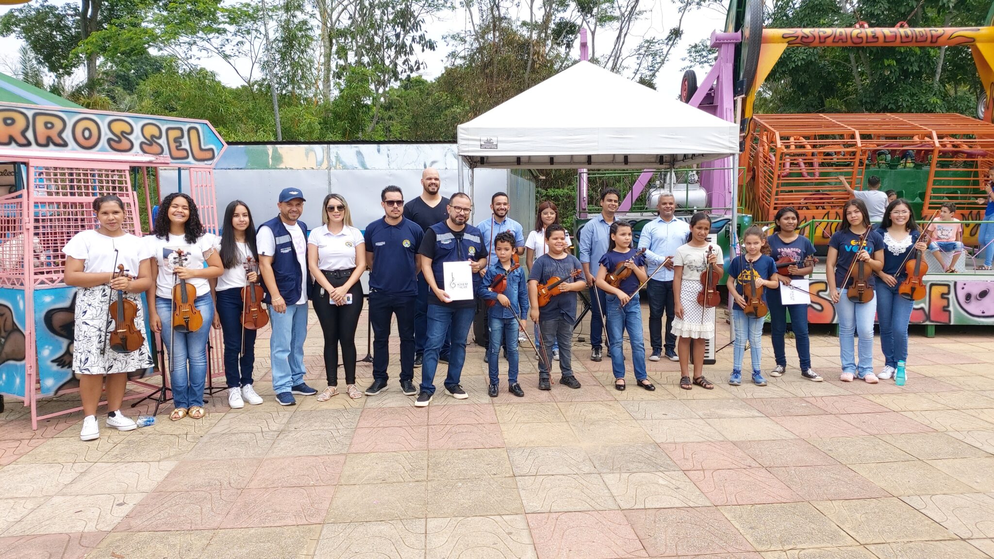 Servidores do empreendedorismo e turismo realizam festa para crianças