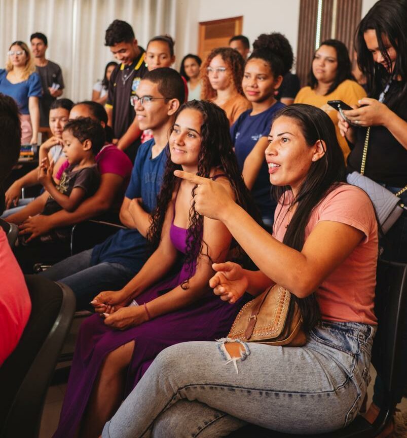 Estado e Prefeitura de Cruzeiro do Sul firmam parceria para inserção de jovens no mercado de trabalho