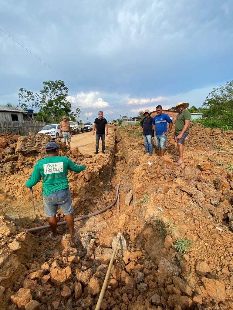 Estado realiza extensões de redes de abastecimento de água no interior do Acre