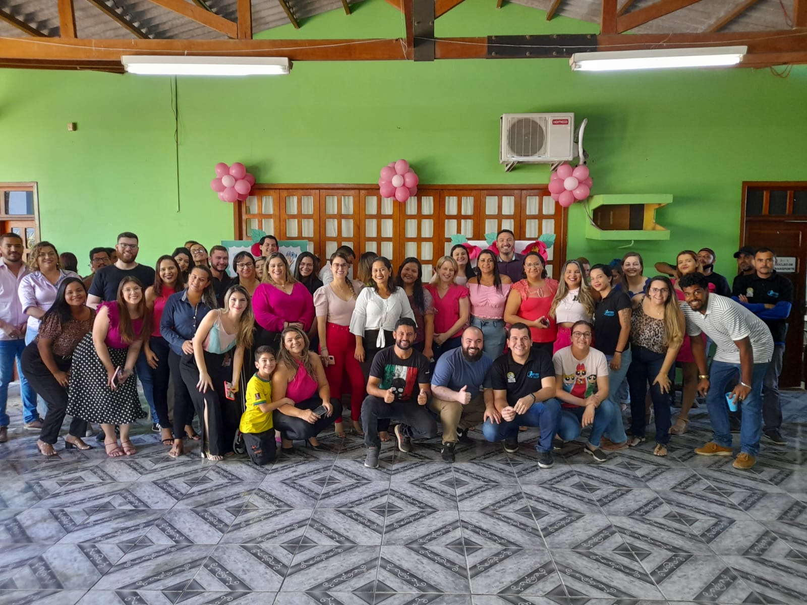 Ieptec realiza atividades em alusão ao Outubro Rosa e ao Dia do Servidor Público